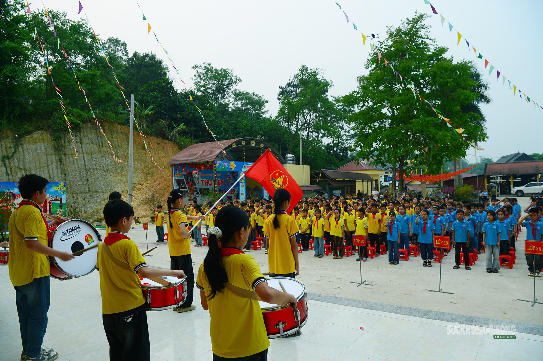 Người 'cha nuôi' trong quân ngũ và hành trình nâng bước em tới trường- Ảnh 6.