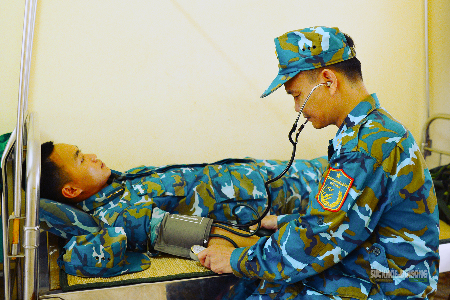 Người chiến sĩ quân y tận tụy giữa trận địa tên lửa- Ảnh 2.