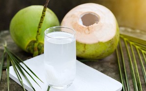 Uống nước điện giải khi tập thể thao nặng, lợi hay hại?- Ảnh 2. Uống nước điện giải khi tập thể thao nặng, lợi hay hại?- Ảnh 2.