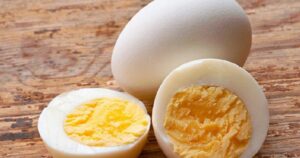 4 nhóm người cần thận trọng khi ăn trứng