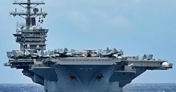 Siêu tàu sân bay Mỹ chuẩn bị hành trình chia tay lịch sử