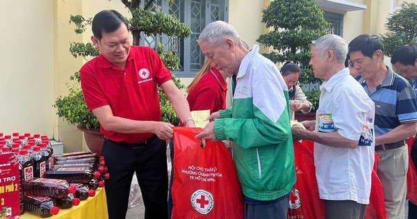 Hỗ trợ gần 897 tỷ đồng cho người nghèo từ phong trào “Tết Nhân ái” 2026