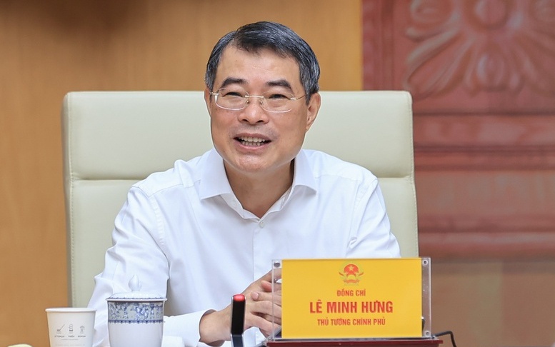 Thủ tướng yêu cầu không để thiếu điện, xăng dầu trong mọi tình huống