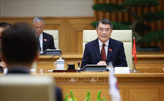 Thủ tướng Lê Minh Hưng hội kiến Tổng thống Hàn Quốc Lee Jae Myung- Ảnh 5.