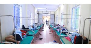 Vụ ngộ độc nghi ăn bánh mì ở Nghệ An: Thêm nhiều người nhập viện