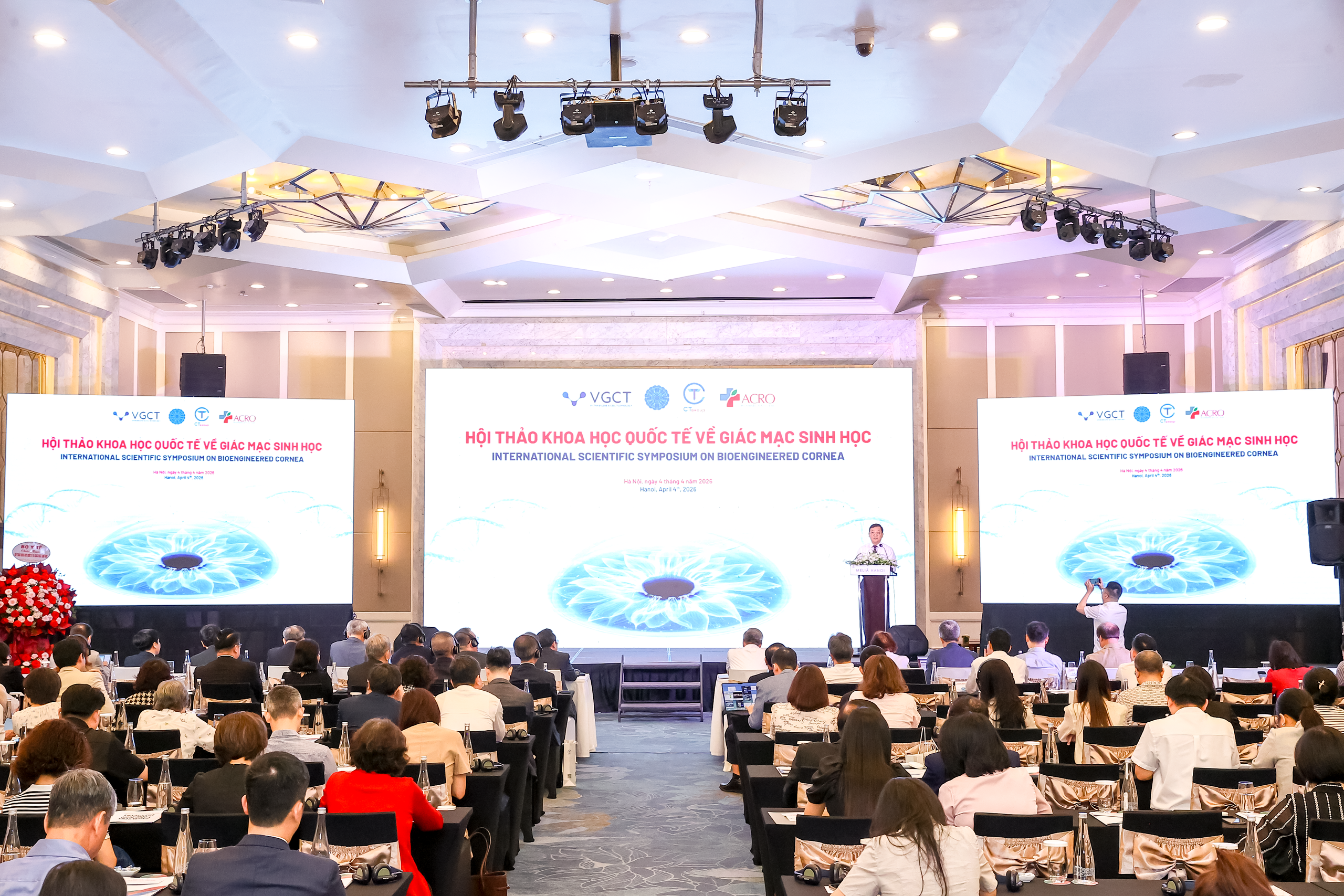 Thiếu giác mạc ghép, công nghệ sinh học mở lối thoát cho người bệnh mù lòa- Ảnh 5.