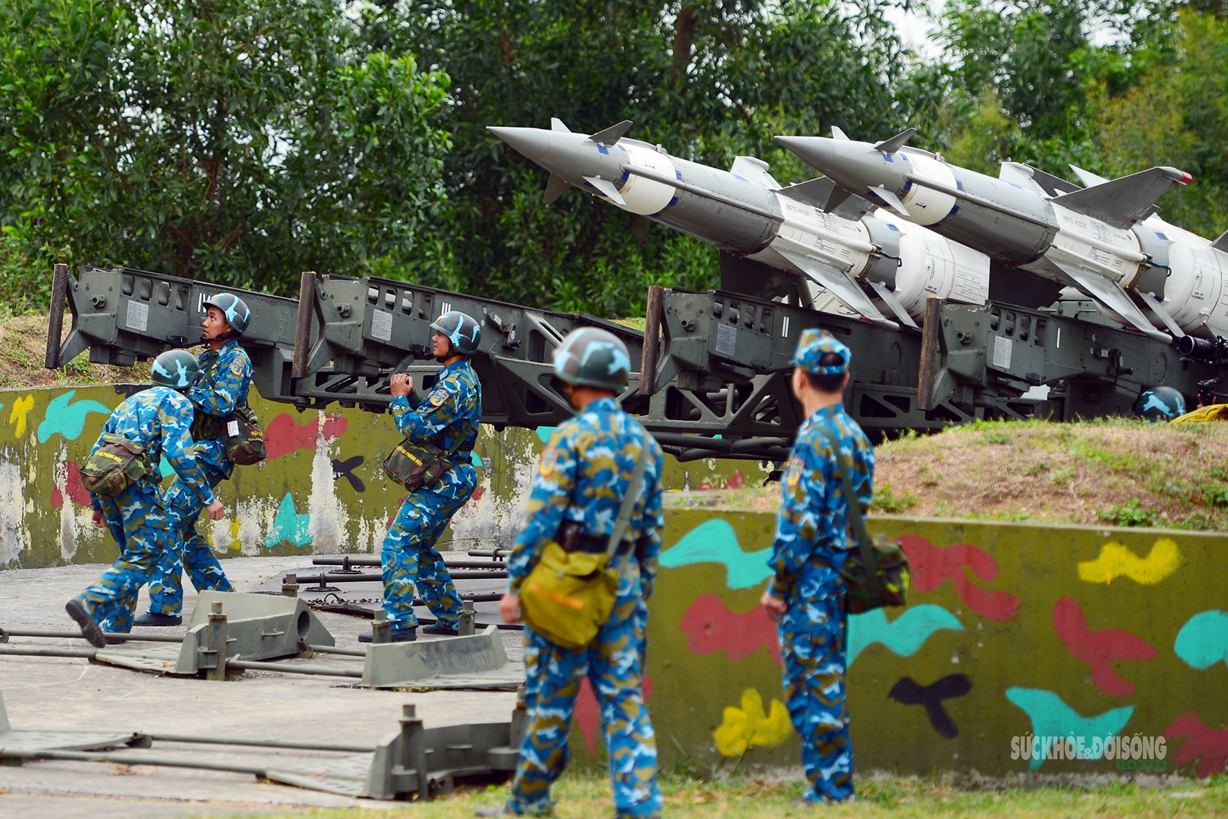 Trận địa tên lửa canh giữ bình yên vùng trời Đông Bắc- Ảnh 11.