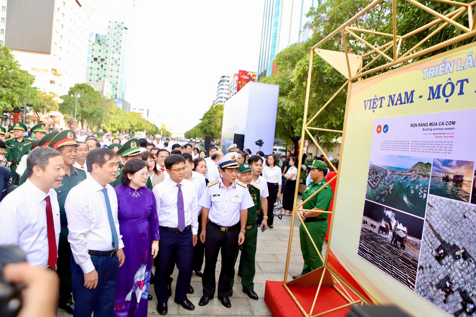 TPHCM trưng bày hơn 300 tác phẩm tái hiện lịch sử hào hùng của dân tộc- Ảnh 5.