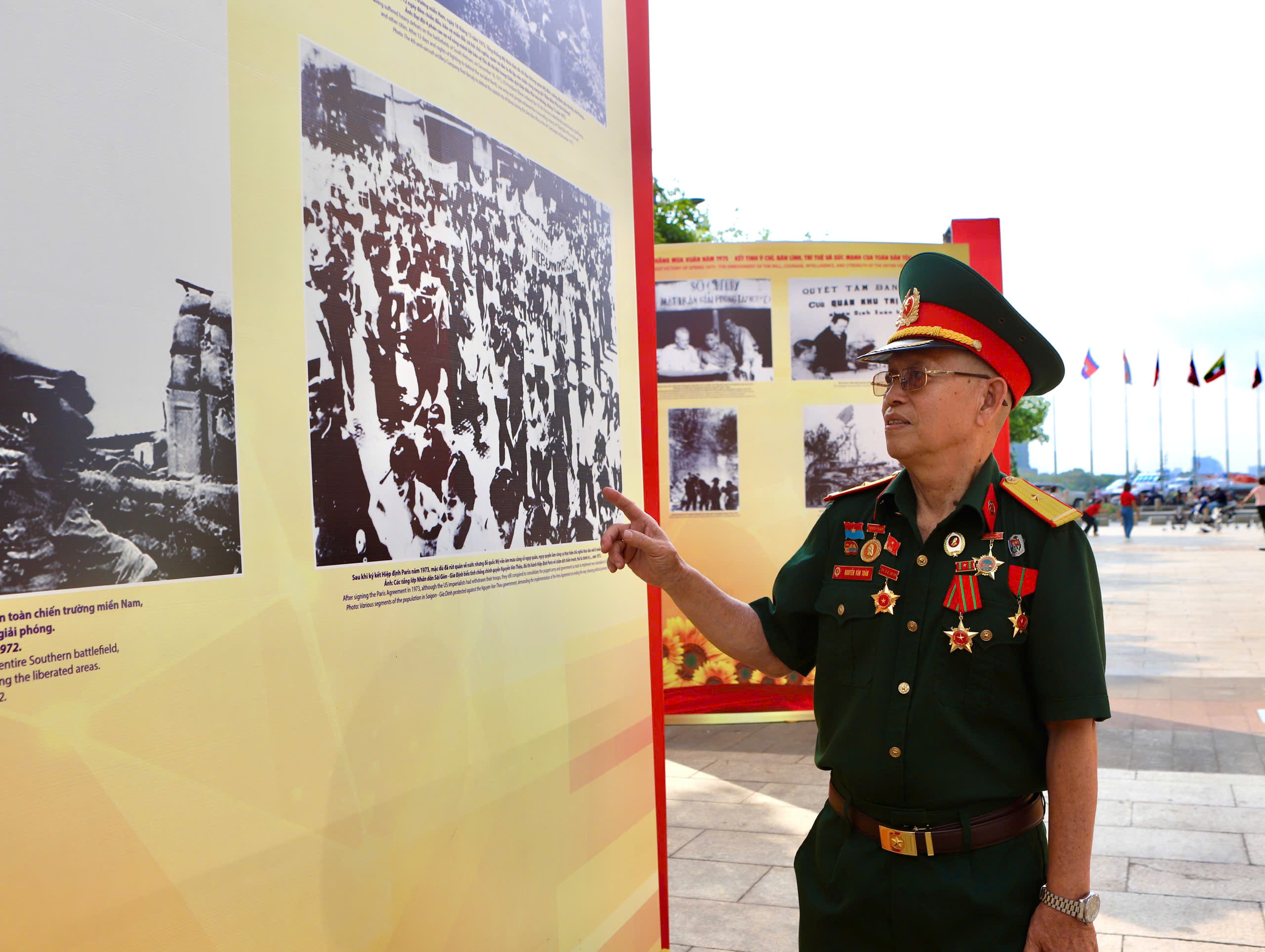 TPHCM trưng bày hơn 300 tác phẩm tái hiện lịch sử hào hùng của dân tộc- Ảnh 7.