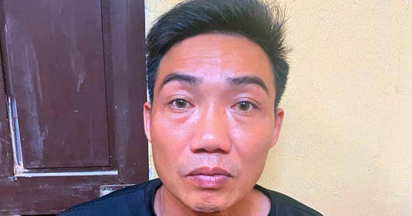 Gã đàn ông chém chết bạn gái rồi uống thuốc khử khuẩn tự tử