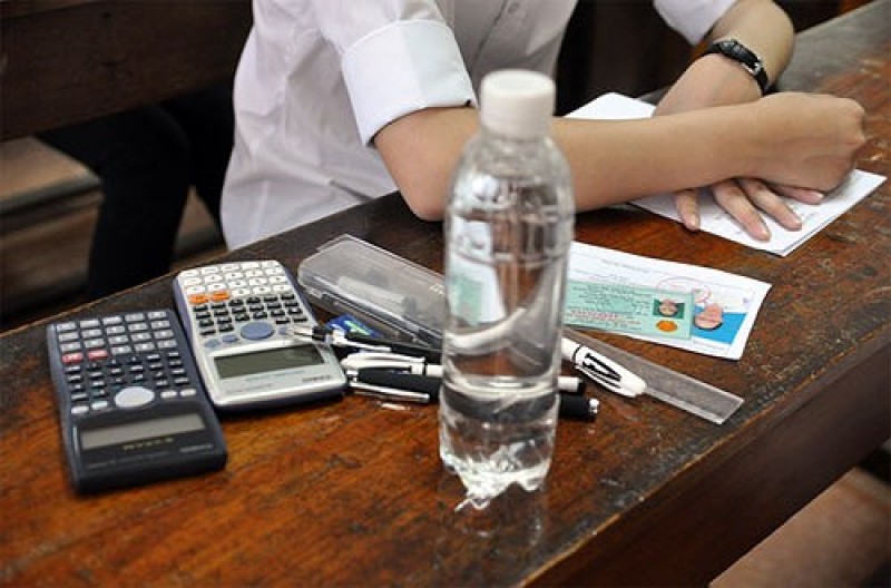 Vai trò của nước và giấc ngủ kết hợp dinh dưỡng trong mùa thi- Ảnh 1.