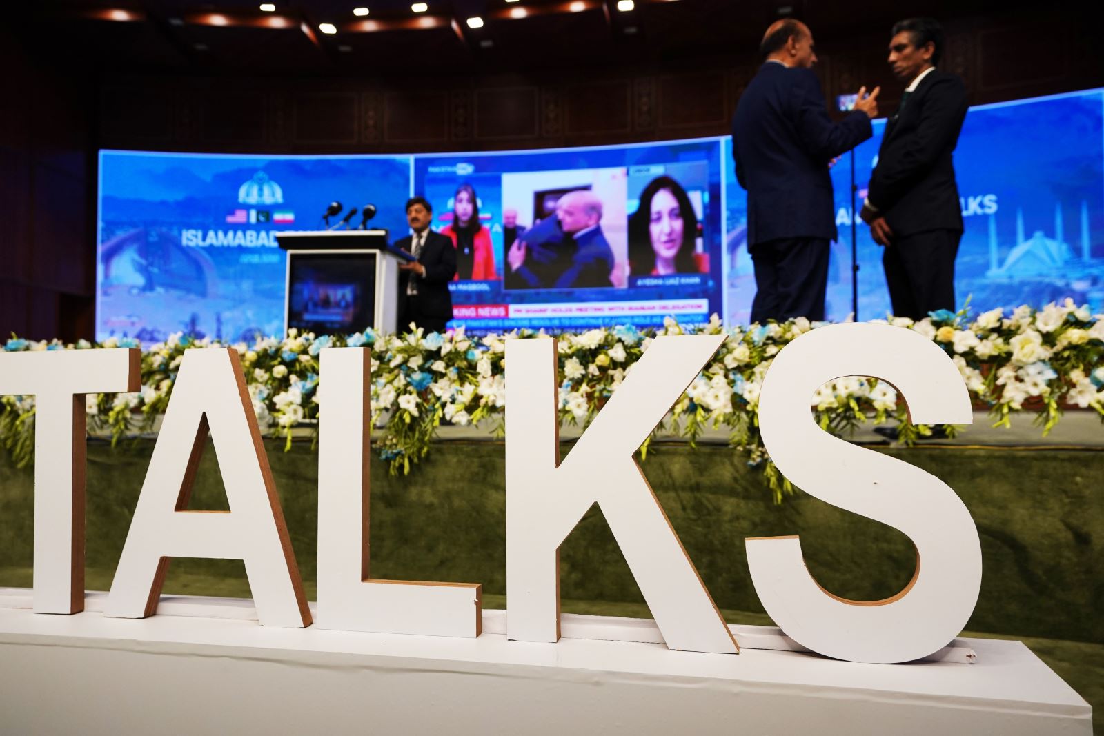 Iran chính thức rút khỏi đàm phán tại Pakistan, Phó Tổng thống Mỹ huỷ đi Islamabad- Ảnh 1.