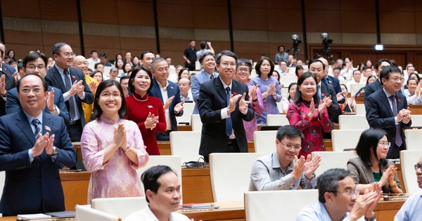 Thông qua Luật Thủ đô (sửa đổi): Tăng mạnh phân cấp, trao 199 thẩm quyền đặc thù cho Hà Nội