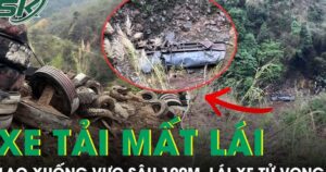 Sơn La: Xe tải mất lái lao xuống vực sâu khoảng 100m, lái xe tử vong tại chỗ