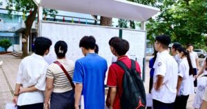 Trường THPT nào ở Hà Nội đang dẫn đầu số nguyện vọng lớp 10?