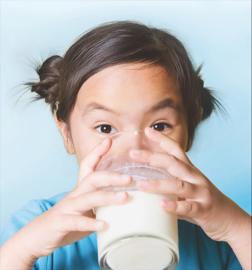 Vai trò của sữa tươi và cách chọn sữa đúng cho lứa tuổi học đường- Ảnh 2.
