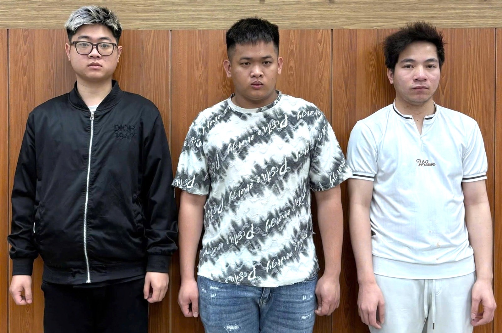 Công an Hải Phòng bắt giữ kẻ lập trang Fanpage mạo danh chiếm đoạt tiền đặt cọc khách hàng- Ảnh 1.