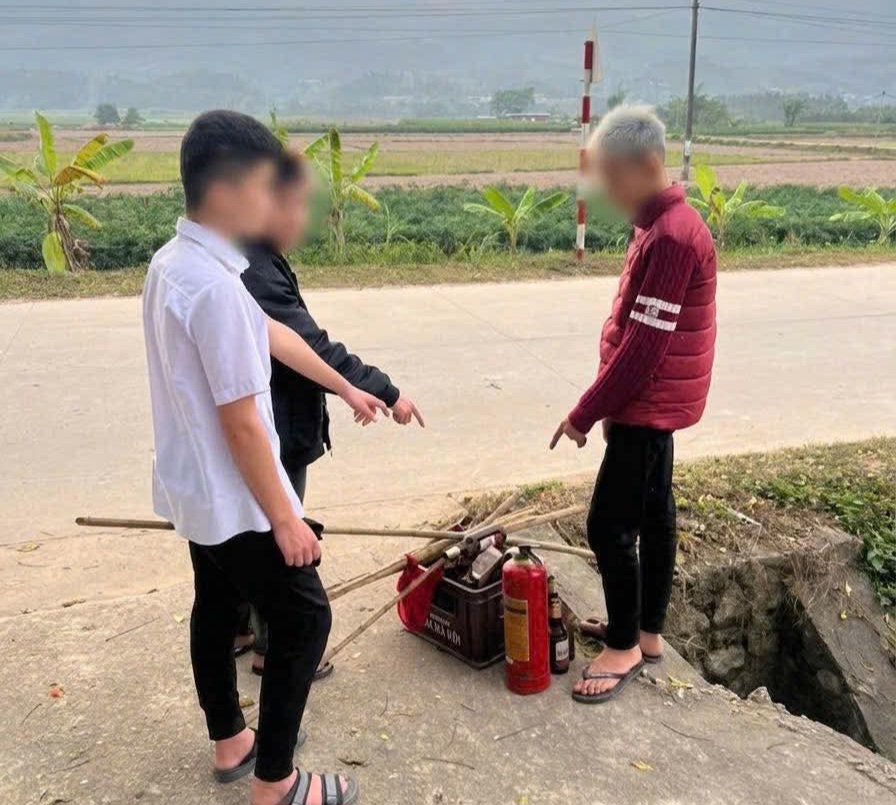 26 thanh niên sắp hỗn chiến, 12 người bị khởi tố- Ảnh 1.