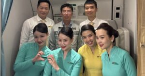 Giữa tầng mây của chặng bay Hà Nội – Paris, bác sĩ Bạch Mai kịp thời cứu hành khách