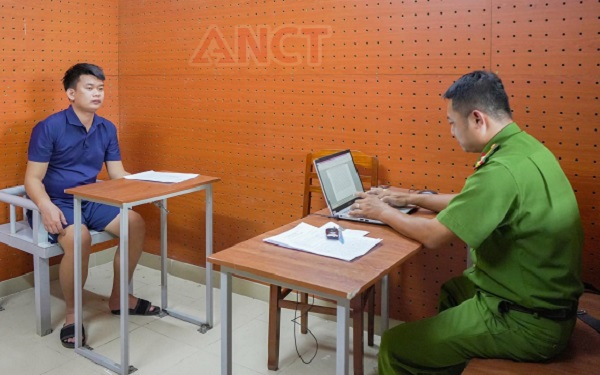 Vụ sát hại bạn gái đang có thai: Ngủ qua đêm cạnh thi thể người yêu, sinh hoạt bình thường như chưa có chuyện gì- Ảnh 2.