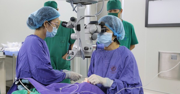 Lần đầu tiên ghép giác mạc từ người hiến chết não tại BVĐK Quảng Ninh