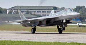Nga tăng gấp đôi sản lượng tiêm kích giữa lúc đơn hàng Su-35 và Su-57 bùng nổ