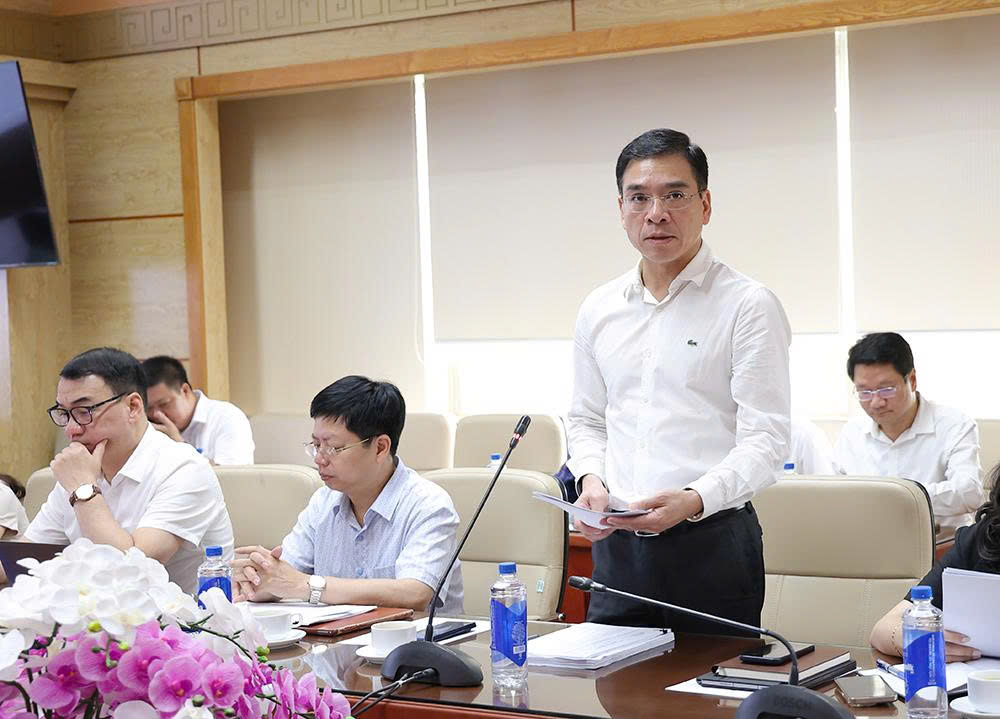 Xây dựng Nghị định mới về khám chữa bệnh phải tháo gỡ vướng mắc, không phát sinh thêm thủ tục- Ảnh 3. Xây dựng Nghị định mới về khám chữa bệnh phải tháo gỡ vướng mắc, không phát sinh thêm thủ tục- Ảnh 3.