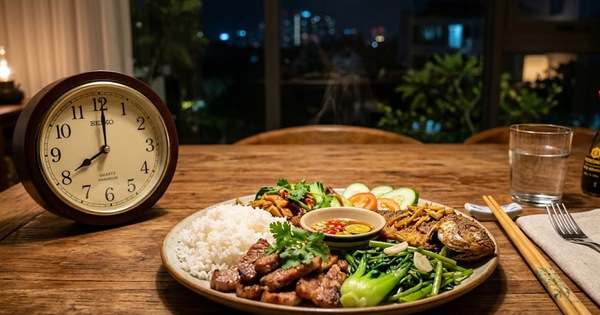 4 điều có thể xảy ra với hệ tiêu hóa khi ăn tối muộn