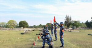 Kiểm tra bắn đạn thật trong 3 tư thế với chiến sĩ mới ở Vùng 4 Hải quân