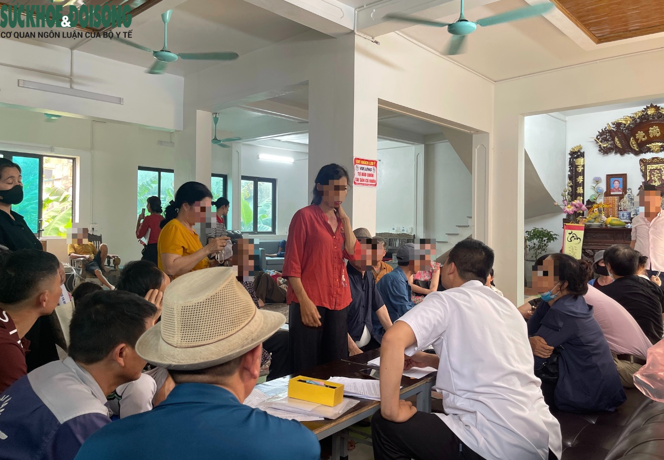 Cơ sở chữa 'bách bệnh' bằng 'giác hơi hút máu' ở Hà Nội bị phạt 45 triệu đồng- Ảnh 2.