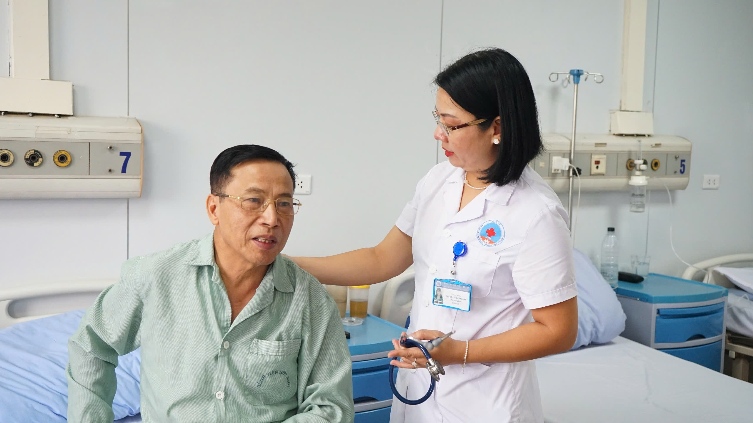 Hệ lụy muộn màng khi người cao tuổi giấu bệnh vì sợ làm phiền con cháu- Ảnh 1.