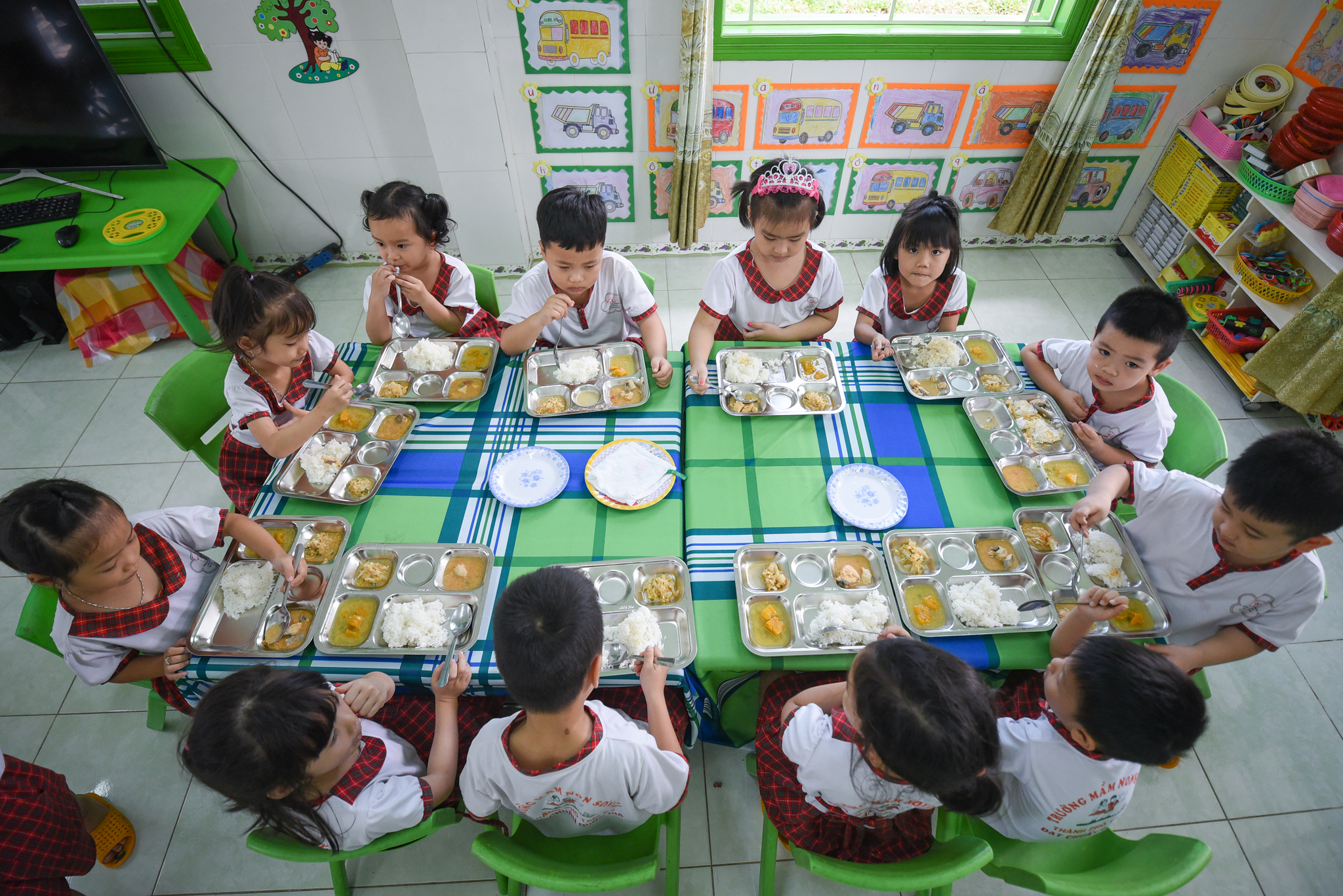 Dinh dưỡng giúp học sinh tăng sức đề kháng mùa nắng nóng- Ảnh 1.