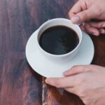 Thời điểm an toàn để uống cà phê buổi chiều không lo mất ngủ