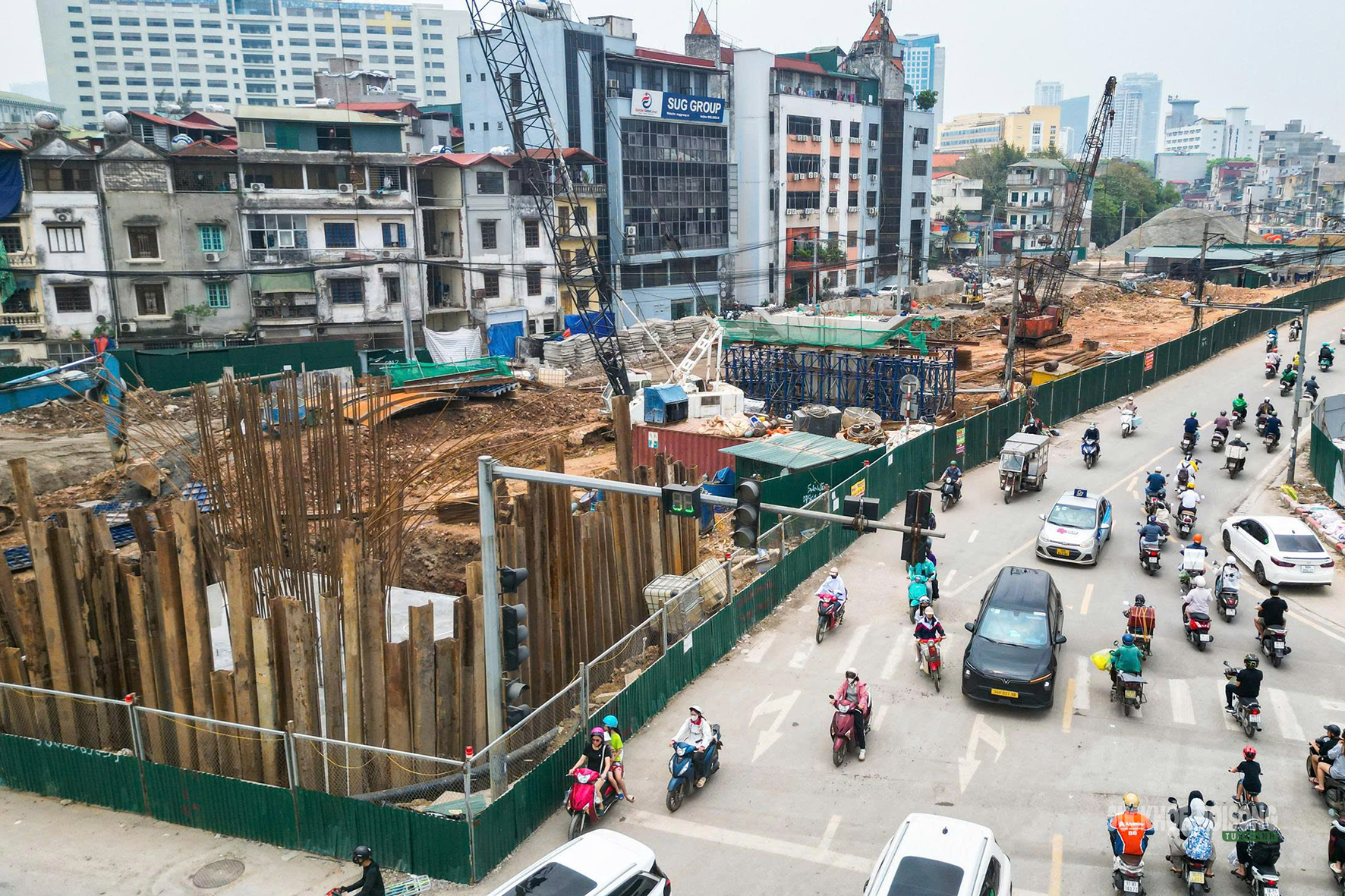 Cầu vượt Vành đai 1 dần thành hình, kỳ vọng giảm áp lực giao thông nội đô- Ảnh 10.