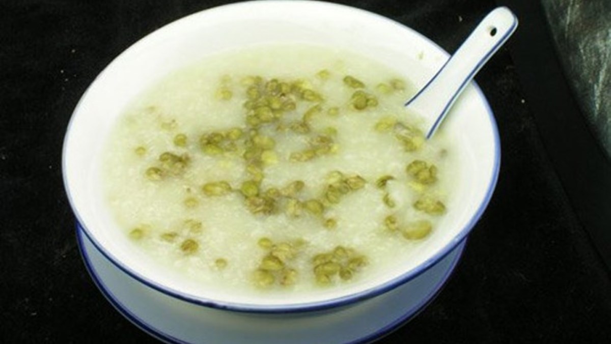5 món cháo thuốc giúp giải nhiệt, hỗ trợ tiêu hóa ngày hè- Ảnh 1.