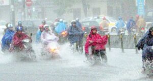 Chuyên gia cảnh báo Bắc Bộ sắp mưa lớn, tố lốc và mưa đá diện rộng