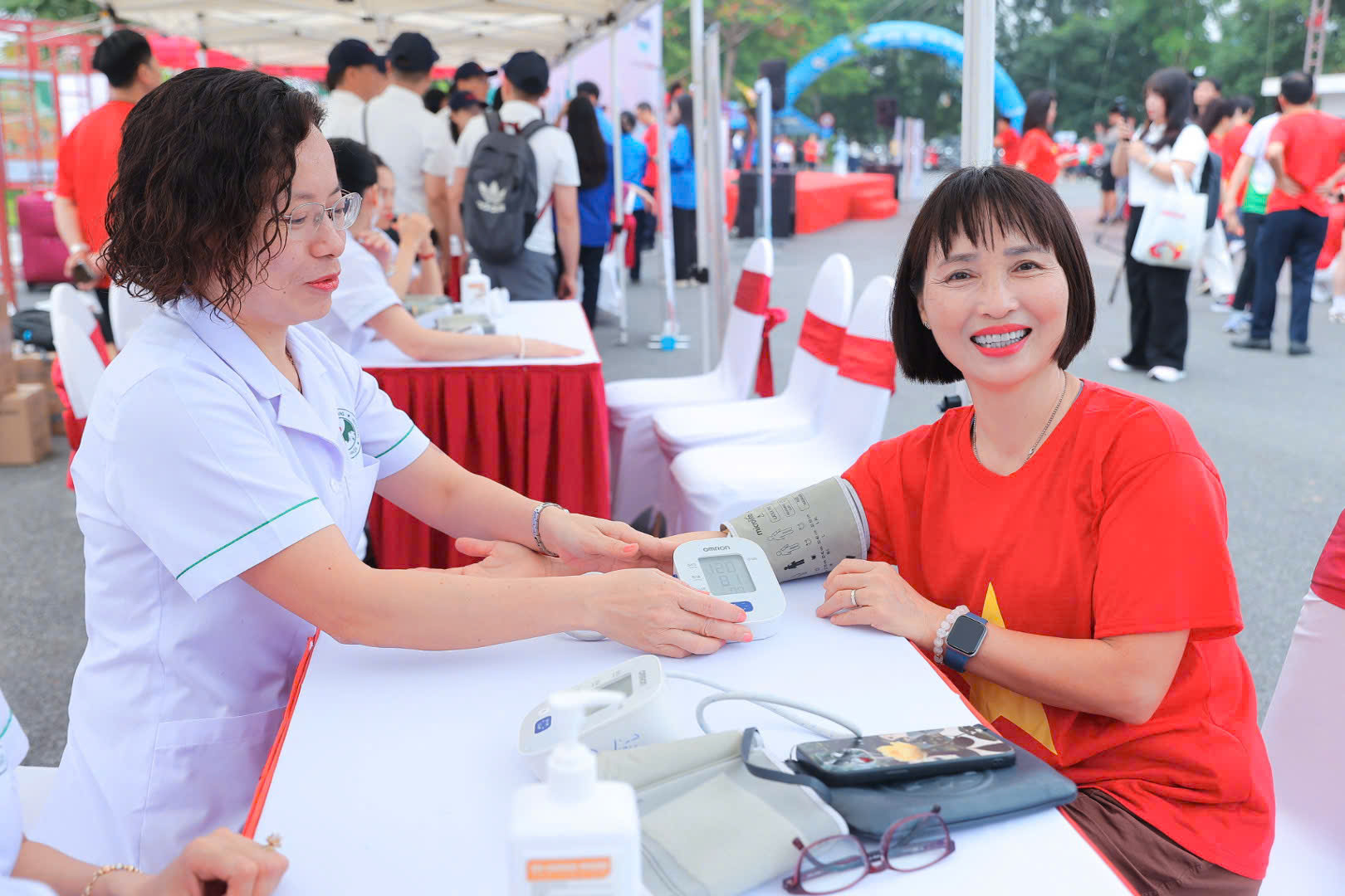 Mỗi bước chân là một “liều thuốc”: Lan tỏa tinh thần sống khỏe, phòng bệnh từ sớm- Ảnh 3.