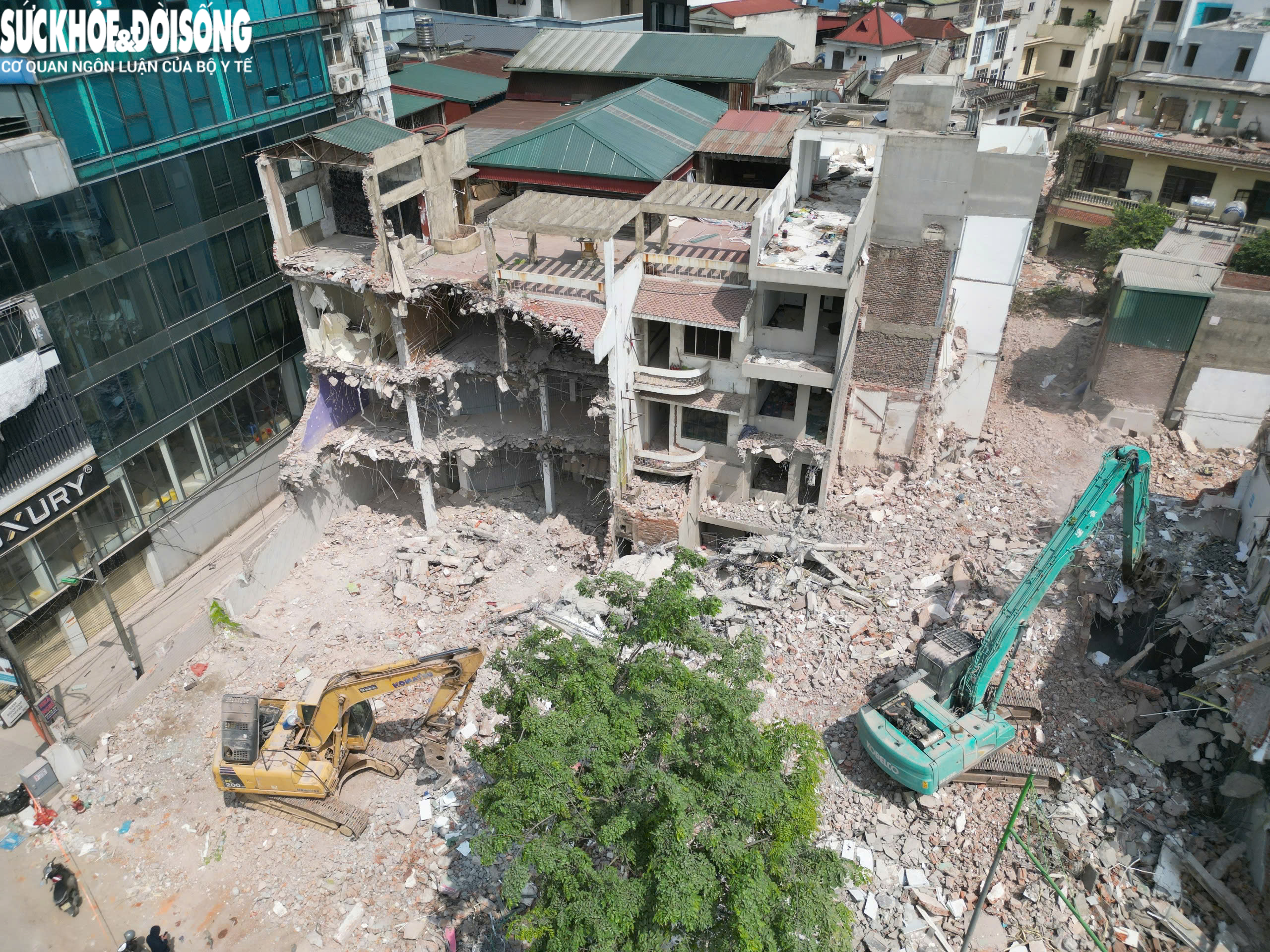 Cận cảnh loạt công trình mặt đường Nguyễn Trãi được tháo dỡ làm đường Vành đai 2,5- Ảnh 5.