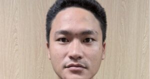 Bán xe xong, dùng chìa khóa dự phòng trộm lại đem đi cầm cố