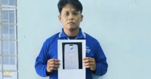 Dùng app ngân hàng giả lừa rút tiền mặt của chủ tiệm tạp hoá