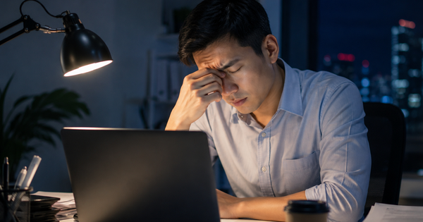 Nam giới trẻ tăng huyết áp vì thức khuya: Xu hướng đáng lo sau tuổi 30