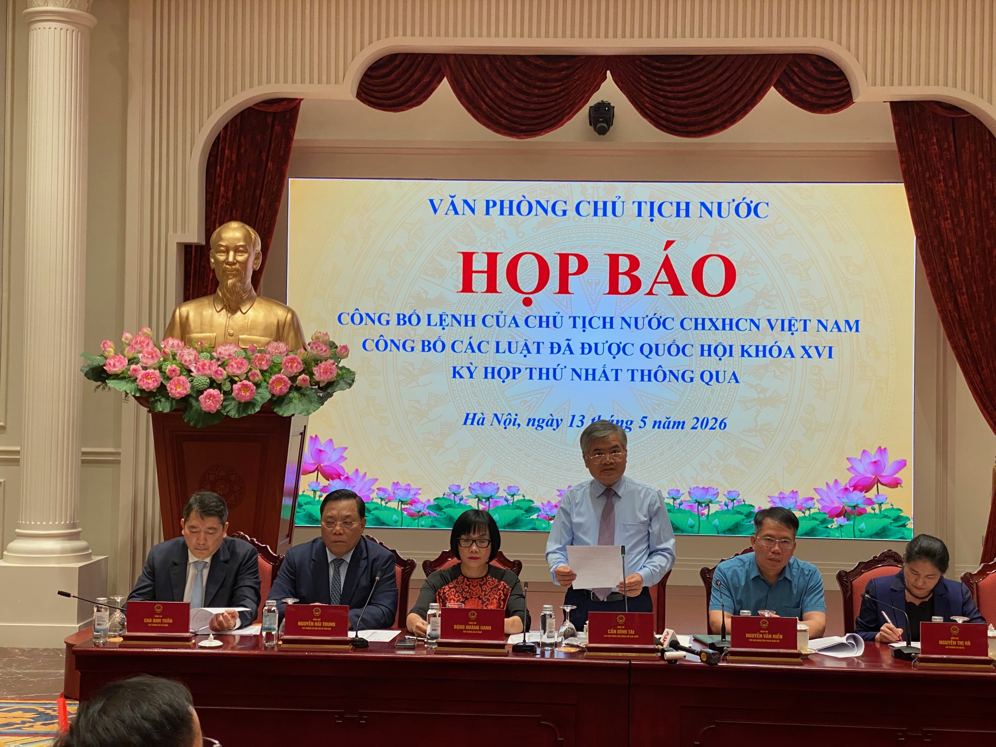 Công bố lệnh của Chủ tịch nước về 9 luật được Quốc hội thông qua tại Kỳ họp thứ Nhất- Ảnh 1.