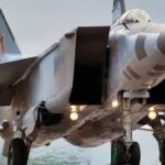 Tiêm kích MiG-25 Foxbat có gì đặc biệt mà Mỹ phải tháo rời để giải mã bí mật?