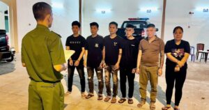Bắt nhóm đối tượng ‘sang nhượng’ bé gái 14 tuổi qua nhiều quán karaoke để trừ nợ