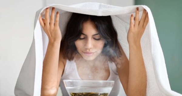 5 tác dụng của việc xông hơi ngải cứu cho da mặt