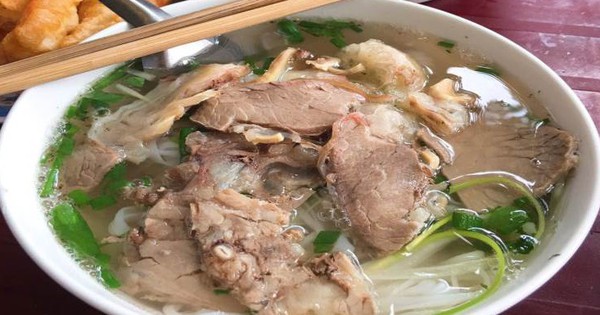 Phở bò chín: Lợi ích dinh dưỡng và lưu ý khi ăn