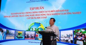 Tích hợp kiến thức phòng chống thiên tai vào các môn học bậc THCS