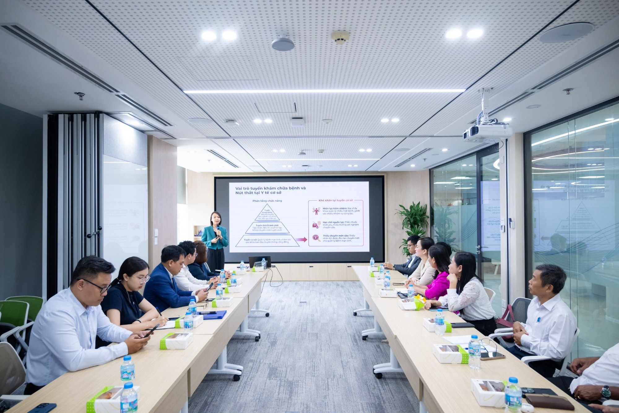 VAMBRA và Servier ký kết Biên bản ghi nhớ hợp tác thúc đẩy đổi mới số trong quản lý tăng huyết áp và đái tháo đường tại Việt Nam- Ảnh 4.