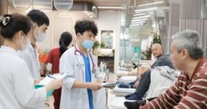 Tuyển sinh đại học năm 2026: Học phí khối ngành y dược tăng mạnh