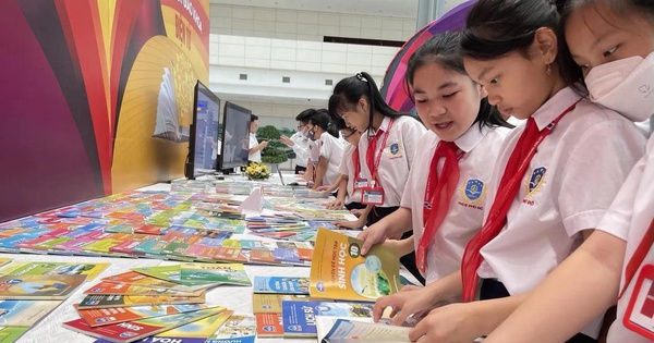 Thông tin mới nhất về bộ sách giáo khoa dùng chung từ năm học 2026-2027